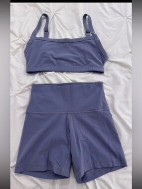 Aritzia SET - Sports bra & Shorts in purple